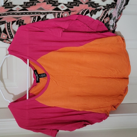 Women's 6 butterfly tops -  Bundle 6 - Picture 5 of 7